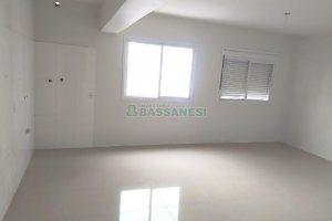 Kitinete com 38m², 1 dormitório, no bairro Centro em Caxias do Sul para Alugar