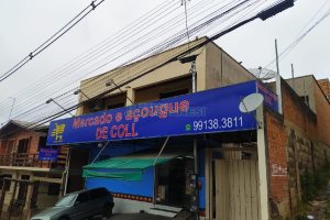 Casa com 165m², 3 dormitórios, 3 vagas, no bairro Charqueadas em Caxias do Sul para Comprar