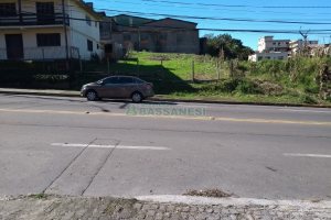 Terreno com 406m², no bairro Planalto em Caxias do Sul para Comprar