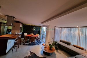Apartamento com 129m², 2 dormitórios, 2 vagas, no bairro Vila Horn em Caxias do Sul para Comprar