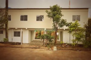 Casa Comercial com 254m², 8 dormitórios, 3 vagas, no bairro Jardim América em Caxias do Sul para Alugar