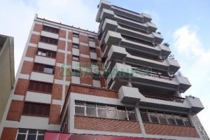 Apto/Cobertura com 505m², 3 dormitórios, 4 vagas, no bairro Centro em Caxias do Sul para Comprar