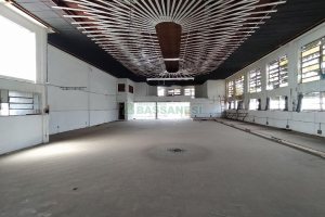 Loja com 1200m², no bairro Cruzeiro em Caxias do Sul para Alugar