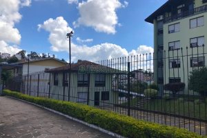 Apartamento com 77m², 2 dormitórios, 1 vaga, no bairro Marechal Floriano em Caxias do Sul para Comprar