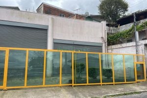 Pavilhão com 140m², no bairro Pioneiro em Caxias do Sul para Alugar
