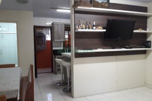 Sobrado com 94m², no bairro Charqueadas em Caxias do Sul para Comprar