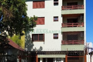 Apto Mobiliado com 78m², 1 dormitório, 1 vaga, no bairro Centro em Caxias do Sul para Alugar