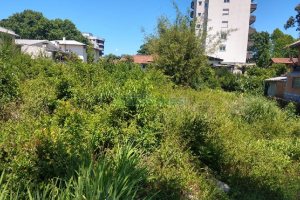 Terreno com 360m², no bairro Jardim América em Caxias do Sul para Comprar