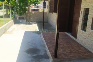 Casa com 143m², 3 dormitórios, 2 vagas, no bairro Desvio Rizzo em Caxias do Sul para Comprar