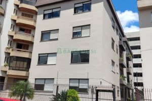 Apartamento com 108m², 3 dormitórios, 2 vagas, no bairro Pio X em Caxias do Sul para Comprar