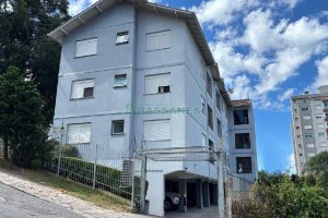 Apartamento com 98m², 3 dormitórios, 2 vagas, no bairro Panazzolo em Caxias do Sul para Alugar