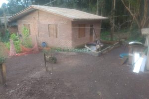 Casa com 160m², 3 dormitórios, no bairro Desvio Rizzo em Caxias do Sul para Comprar