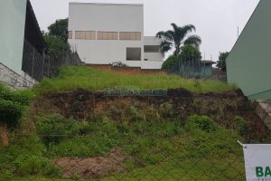 Terreno, no bairro Cinqüentenário em Caxias do Sul para Comprar