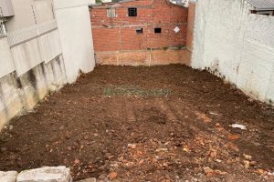 Terreno com 286m², no bairro Sagrada Família em Caxias do Sul para Comprar