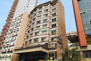 Sala com 123m², 2 vagas, no bairro Centro em Caxias do Sul para Alugar ou Comprar