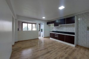 Apartamento com 74m², 2 dormitórios, 1 vaga, no bairro Centro em Caxias do Sul para Alugar