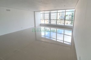 Sala com 53m², 1 vaga, no bairro Centro em Caxias do Sul para Comprar