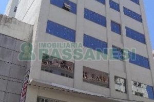 Sala com 261m², no bairro Centro em Caxias do Sul para Comprar