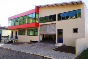 Pavilhão com 1400m², 15 vagas, no bairro Ana Rech em Caxias do Sul para Alugar