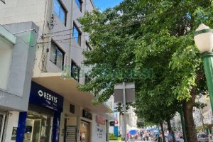 Sala com 77m², no bairro Centro em Caxias do Sul para Comprar