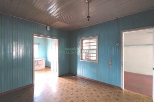 Casa com 110m², 3 dormitórios, no bairro Cruzeiro em Caxias do Sul para Comprar