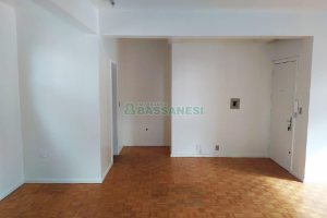 Sala com 50m², 1 vaga, no bairro Centro em Caxias do Sul para Alugar