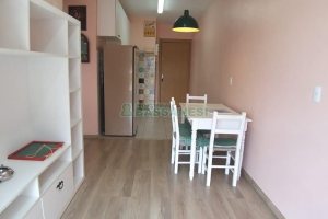 Apartamento com 50m², 2 dormitórios, 1 vaga, no bairro De Lazzer em Caxias do Sul para Comprar