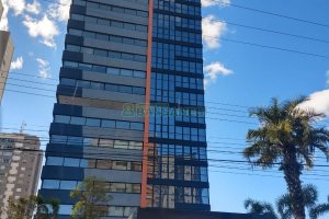 Apto Mobiliado com 167m², 3 dormitórios, 3 vagas, no bairro Universitário em Caxias do Sul para Comprar