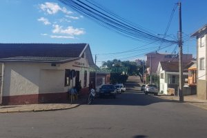 Casa Comercial, no bairro Medianeira em Caxias do Sul para Comprar