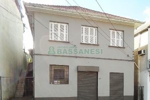 Casa com 80m², 2 dormitórios, no bairro Centro em Caxias do Sul para Alugar