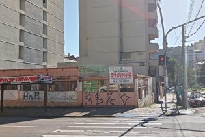 Terreno com 484m², no bairro Centro em Caxias do Sul para Alugar ou Comprar