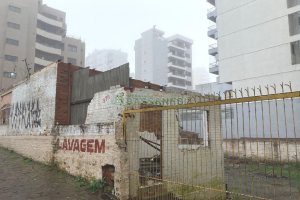 Terreno com 484m², no bairro Centro em Caxias do Sul para Alugar ou Comprar