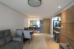 Apto Mobiliado com 54m², 1 dormitório, 2 vagas, no bairro Centro em Caxias do Sul para Alugar