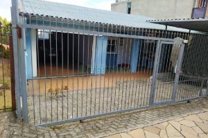 Casa Mobiliada com 130m², 2 dormitórios, 2 vagas, no bairro Presidente Vargas em Caxias do Sul para Comprar