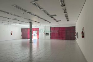 Loja, no bairro Lourdes em Caxias do Sul para Alugar