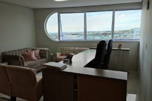 Sala com 34m², no bairro Villagio Iguatemi em Caxias do Sul para Comprar