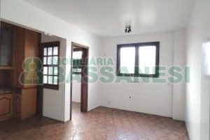 Apartamento com 113m², 3 dormitórios, 1 vaga, no bairro Centro em Caxias do Sul para Comprar