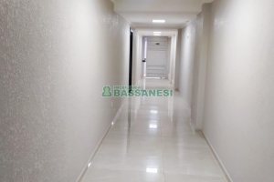 Apto Mobiliado com 68m², 2 dormitórios, 2 vagas, no bairro Lourdes em Caxias do Sul para Comprar