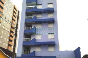 Apto Mobiliado com 68m², 2 dormitórios, 2 vagas, no bairro Lourdes em Caxias do Sul para Comprar