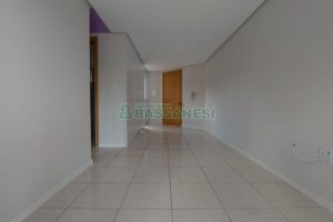Apartamento com 44m², 2 dormitórios, 1 vaga, no bairro Pioneiro em Caxias do Sul para Comprar