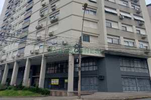 Loja com 142m², no bairro São Pelegrino em Caxias do Sul para Comprar
