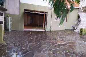 Loja com 84m², no bairro Medianeira em Caxias do Sul para Alugar