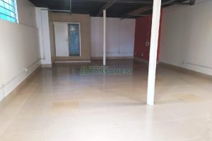 Loja com 84m², no bairro Medianeira em Caxias do Sul para Alugar