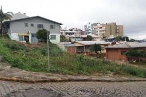 Terreno, no bairro Colina Sorriso em Caxias do Sul para Comprar