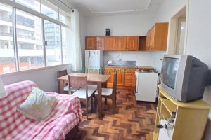 Apto Mobiliado com 40m², 1 dormitório, no bairro São Pelegrino em Caxias do Sul para Comprar