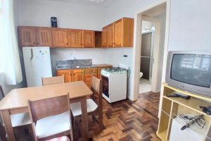 Apto Mobiliado com 40m², 1 dormitório, no bairro São Pelegrino em Caxias do Sul para Comprar