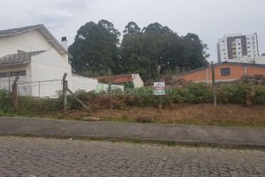 Terreno com 414m², no bairro Sanvitto em Caxias do Sul para Comprar