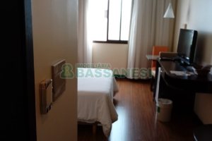 Apartamento com 32m², 1 dormitório, no bairro Centro em Caxias do Sul para Comprar