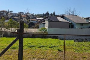 Terreno com 1620m², no bairro Sanvitto em Caxias do Sul para Comprar