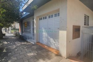 Casa com 360m², 3 dormitórios, 1 vaga, no bairro Lourdes em Caxias do Sul para Comprar
